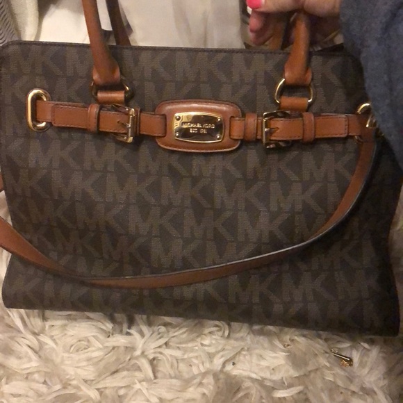 Authentic Michael Kors bag with original dust bag. - Picture 2 of 5